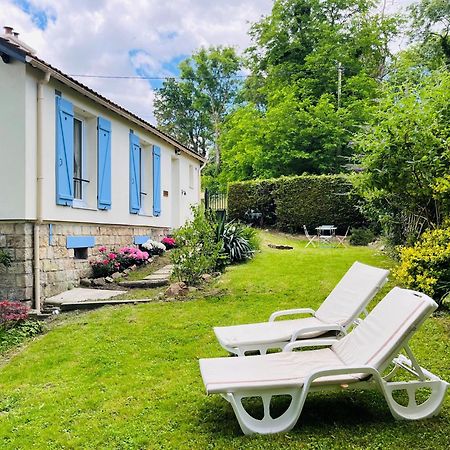 Vila Les Volets Bleus Parmain Exteriér fotografie